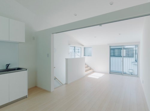 デザイナーズ 集合住宅 長屋 メゾネット シンプル モダン  建築家